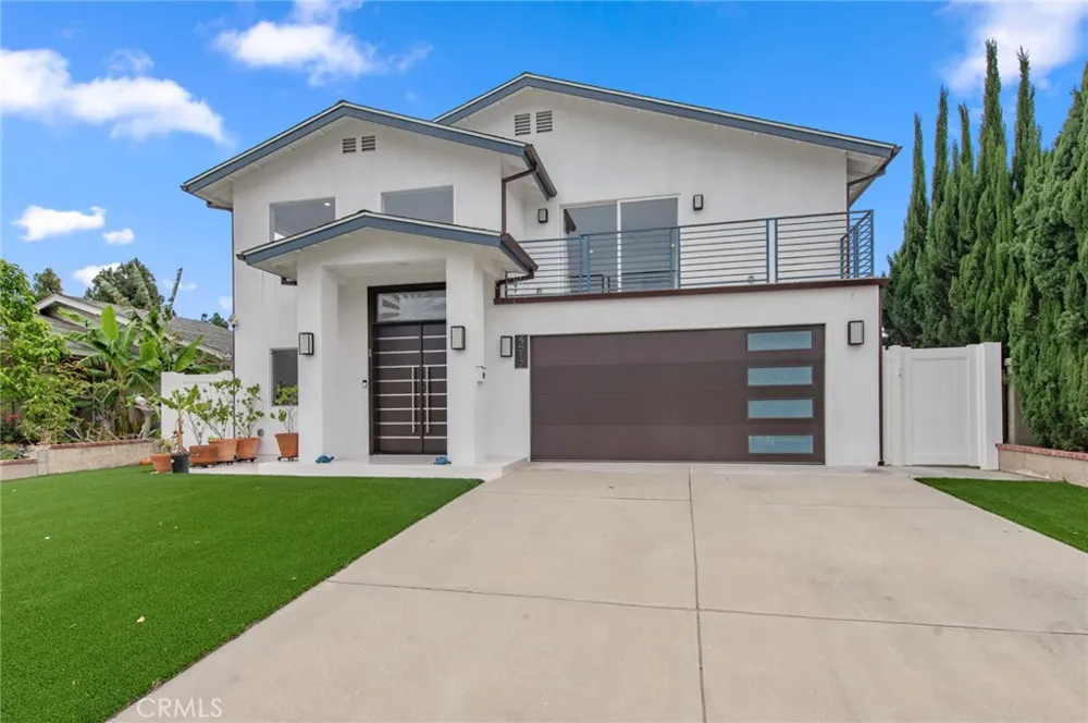 4512 Robinwood Irvine, CA 92604