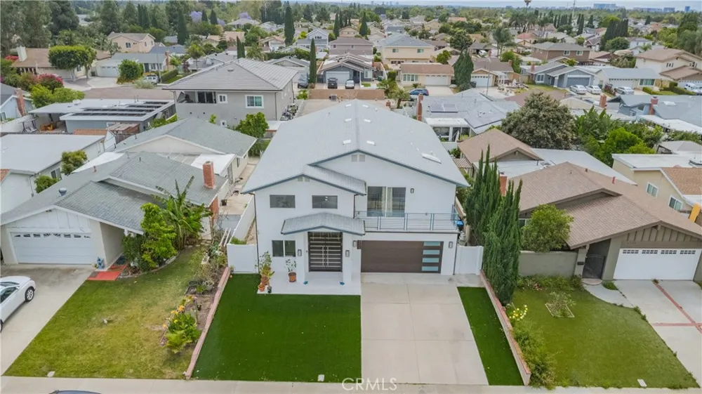 4512 Robinwood Irvine, CA 92604
