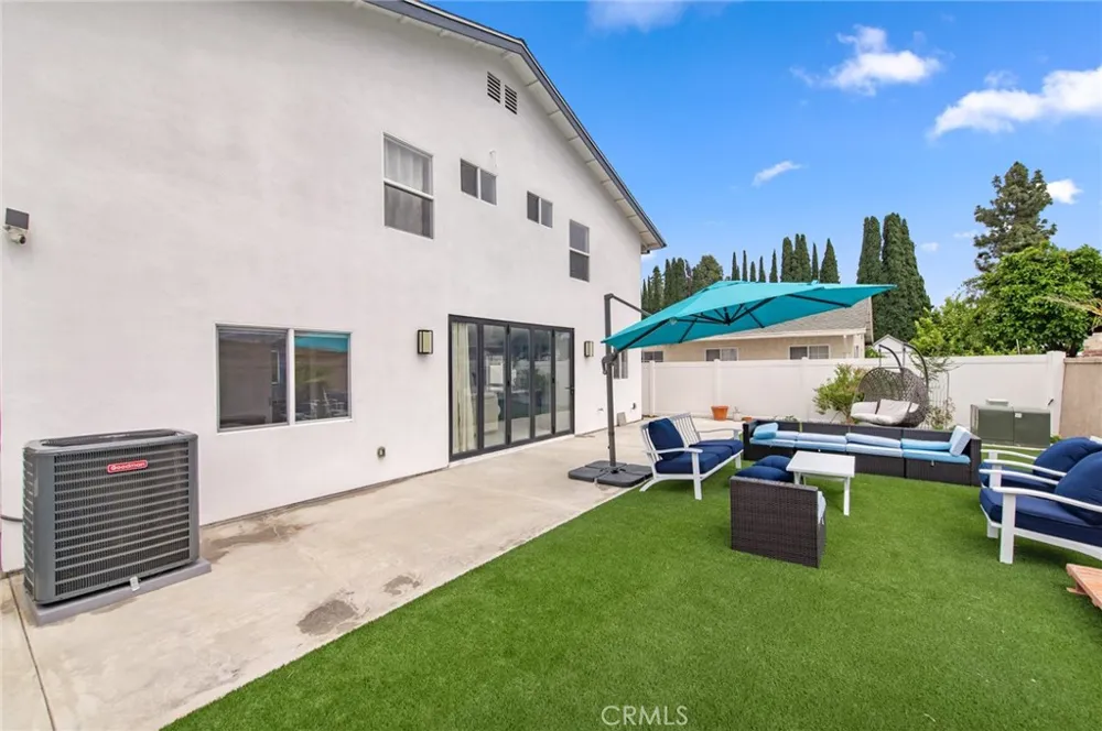 4512 Robinwood Irvine, CA 92604