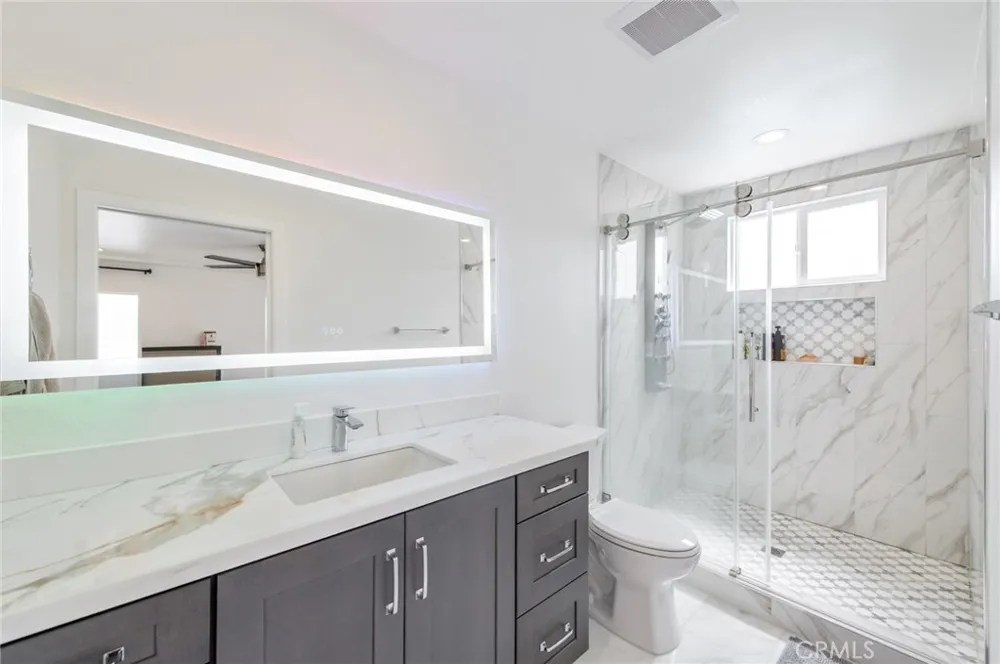4512 Robinwood Irvine, CA 92604