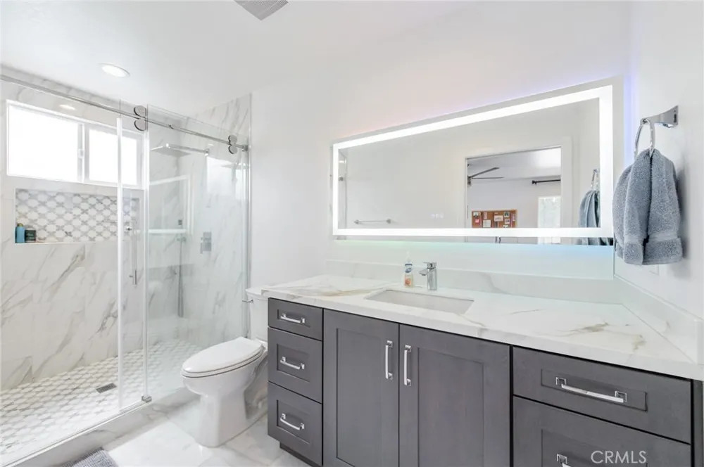 4512 Robinwood Irvine, CA 92604