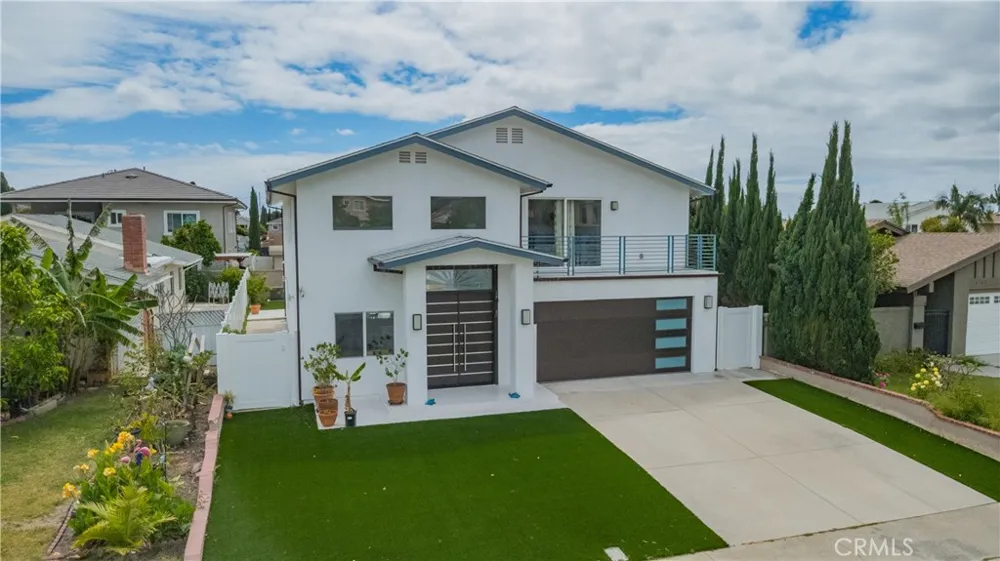 4512 Robinwood Irvine, CA 92604