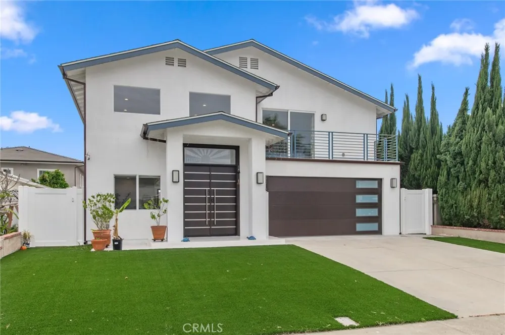 4512 Robinwood Irvine, CA 92604