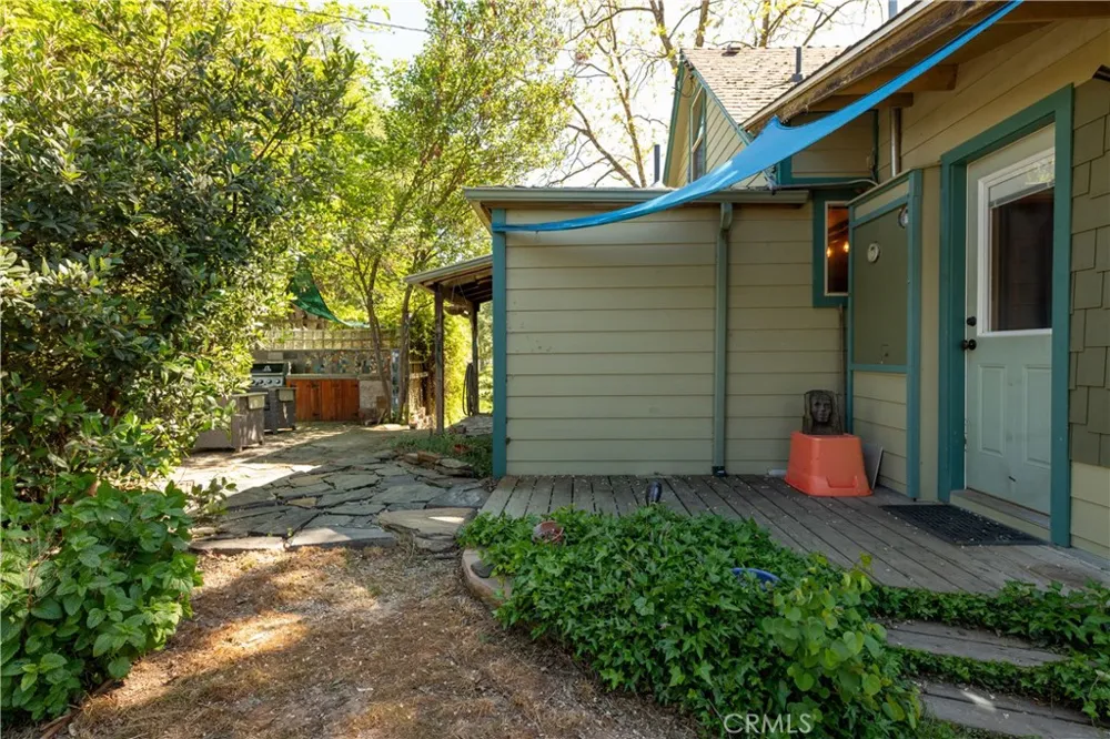 42655 Highway 49 Ahwahnee, CA 93601