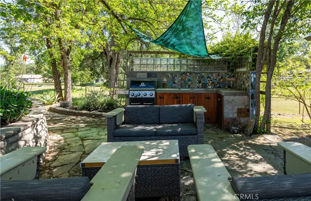 42655 Highway 49 Ahwahnee, CA 93601