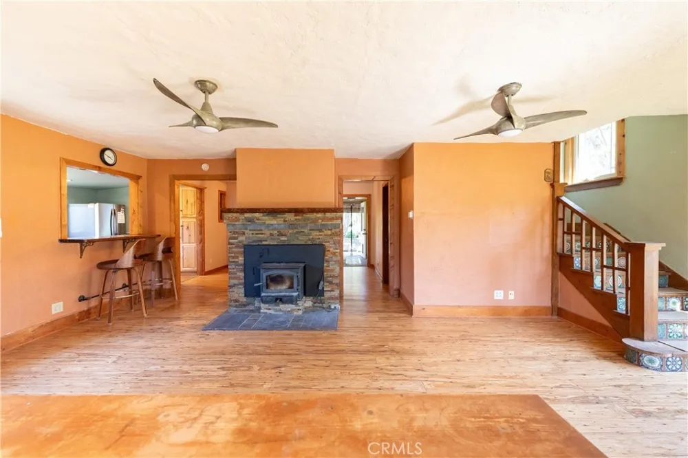 42655 Highway 49 Ahwahnee, CA 93601