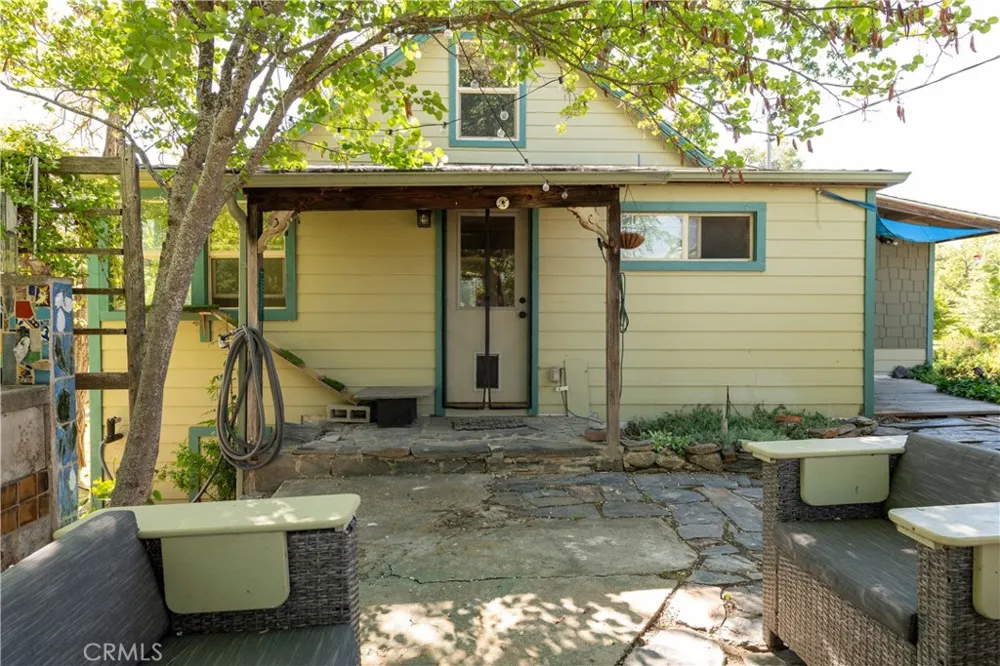 42655 Highway 49 Ahwahnee, CA 93601