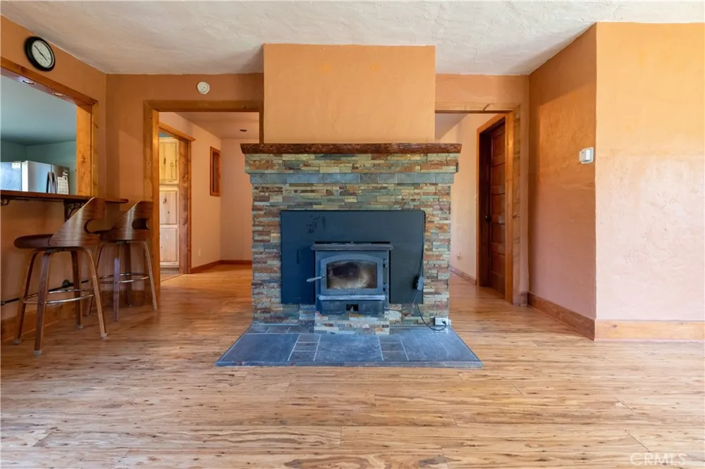 42655 Highway 49 Ahwahnee, CA 93601