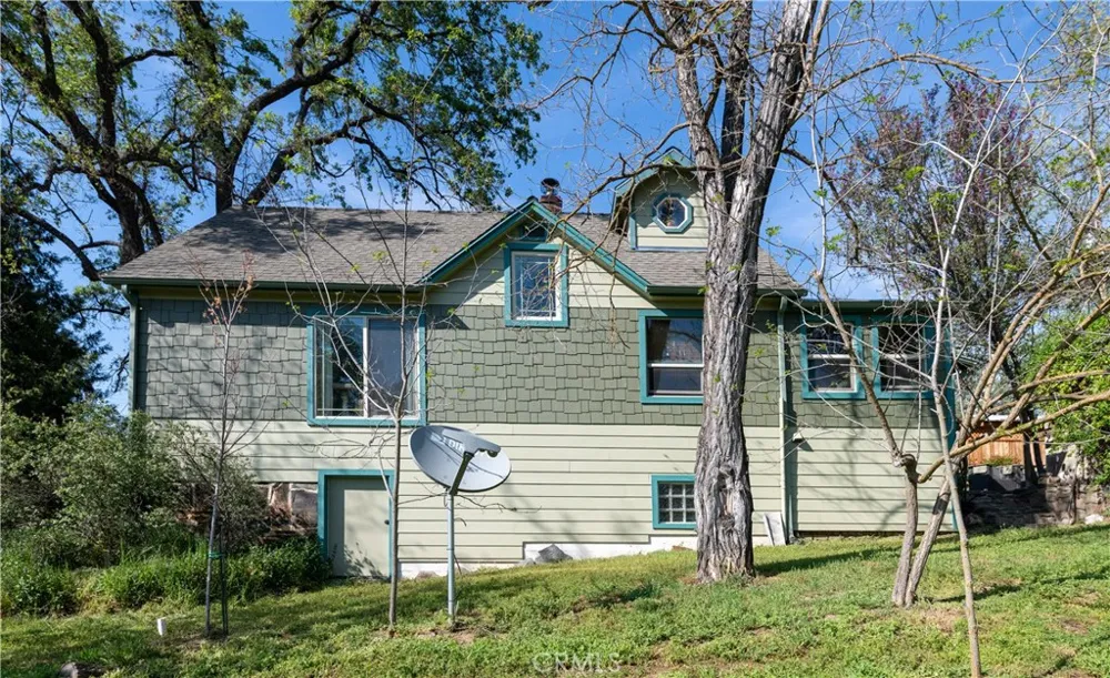 42655 Highway 49 Ahwahnee, CA 93601