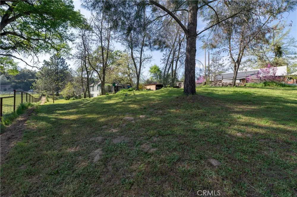 42655 Highway 49 Ahwahnee, CA 93601