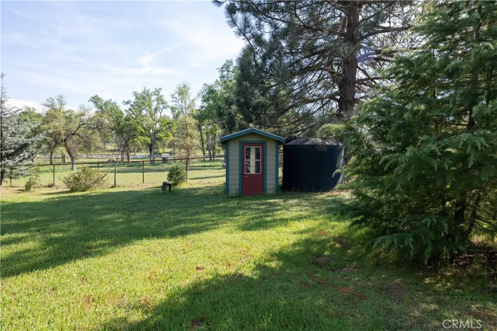 42655 Highway 49 Ahwahnee, CA 93601