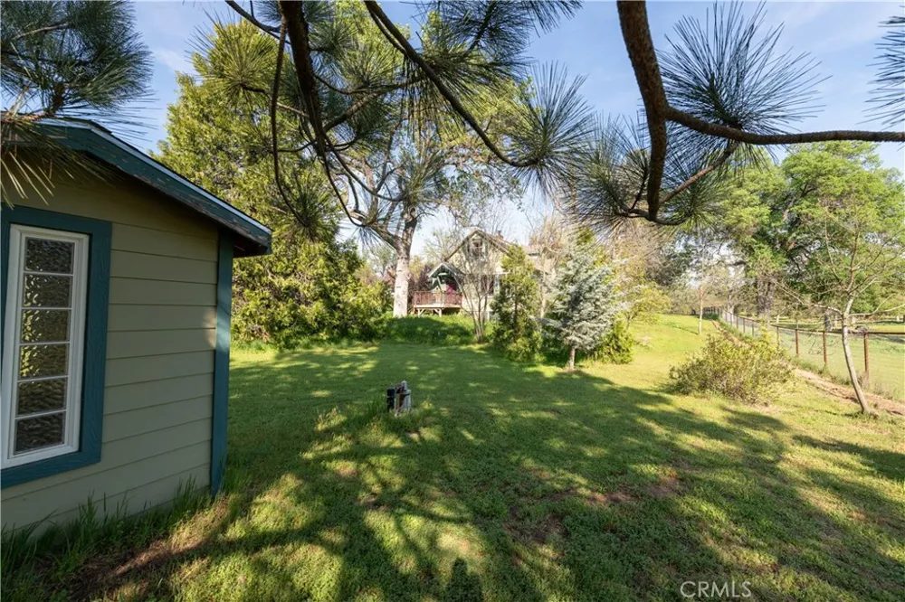 42655 Highway 49 Ahwahnee, CA 93601