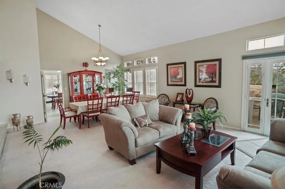 9730 Mustang Way Sunland, CA 91040