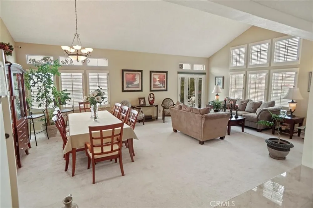 9730 Mustang Way Sunland, CA 91040