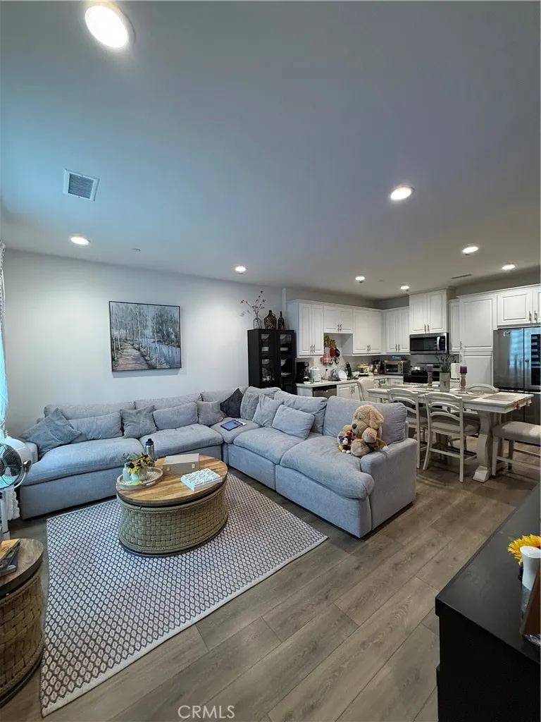 3681 E Moonlight #71 Ontario, CA 91761