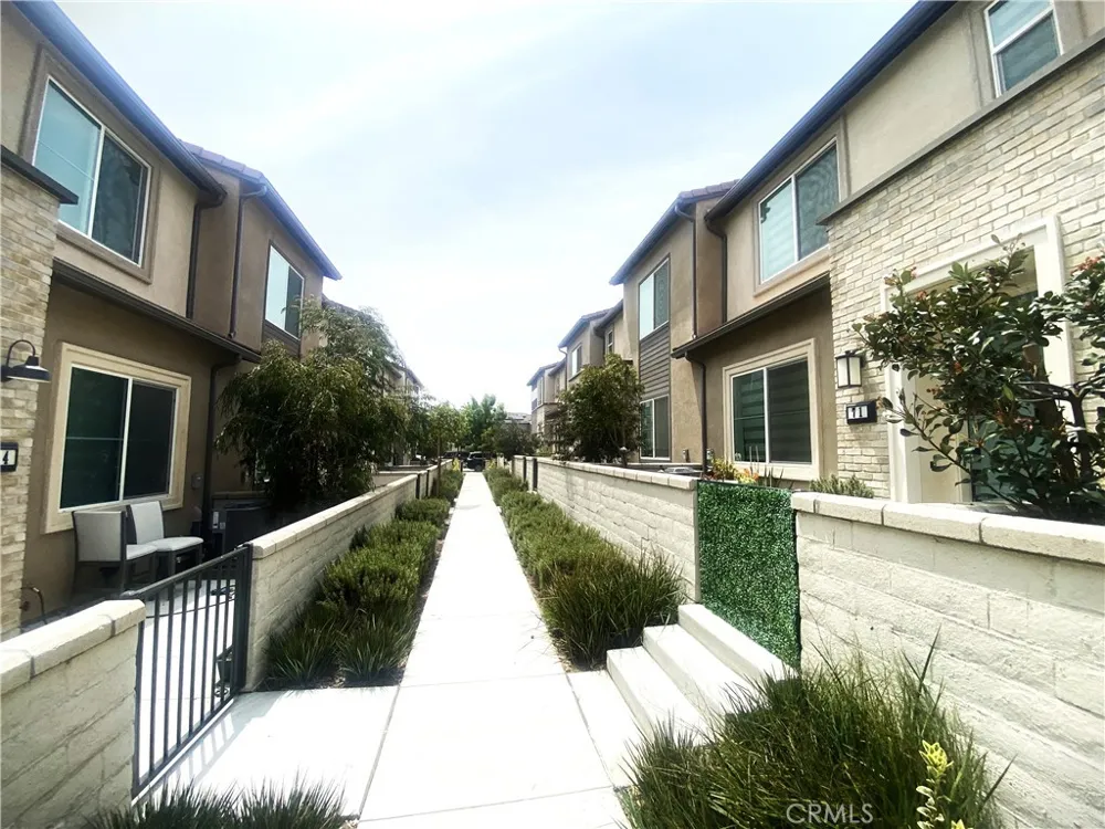 3681 E Moonlight #71 Ontario, CA 91761