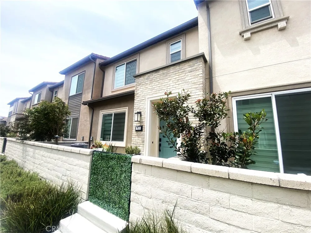 3681 E Moonlight #71 Ontario, CA 91761