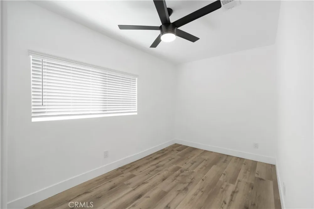 6025 Bellflower Lakewood, CA 90713