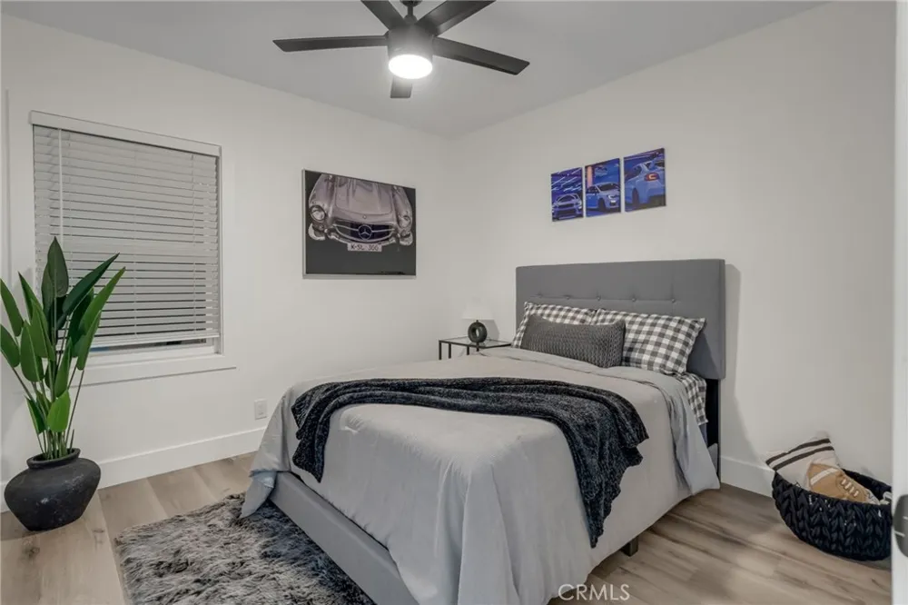 5919 Arbor Lakewood, CA 90713