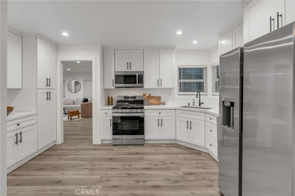 5919 Arbor Lakewood, CA 90713