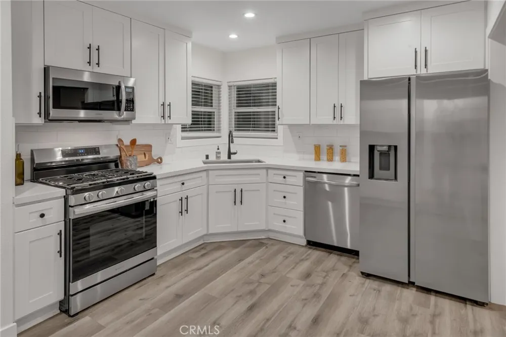 5919 Arbor Lakewood, CA 90713