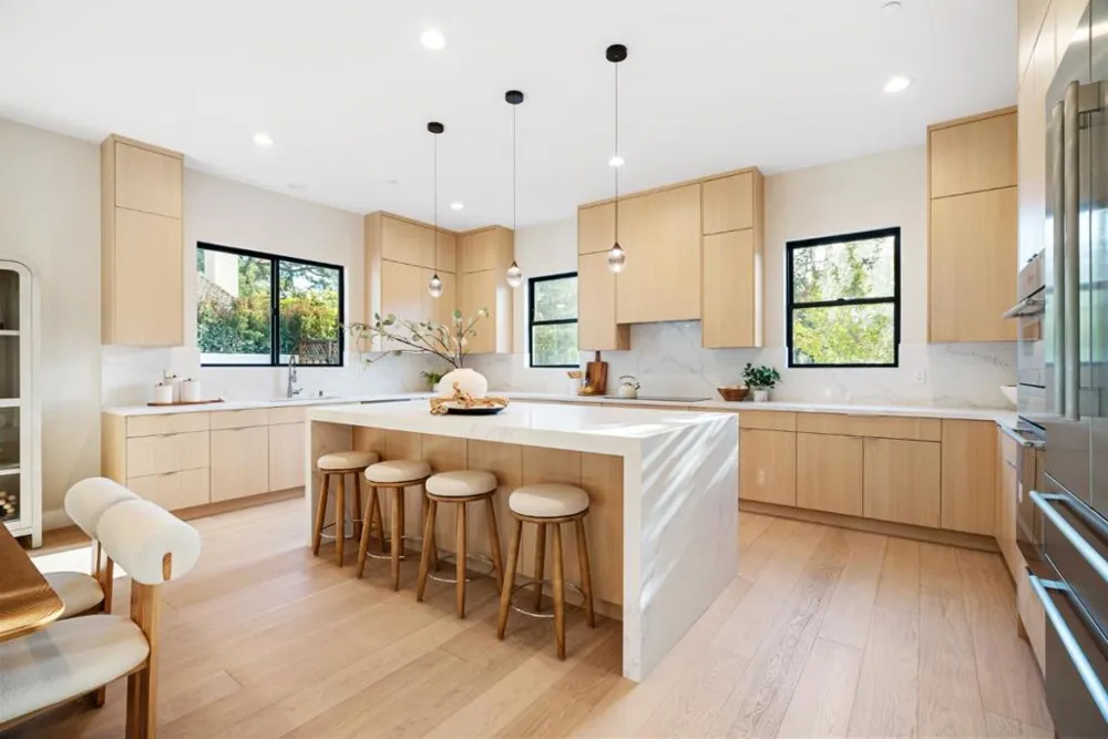 10476 S Stelling Road Cupertino, CA 95014