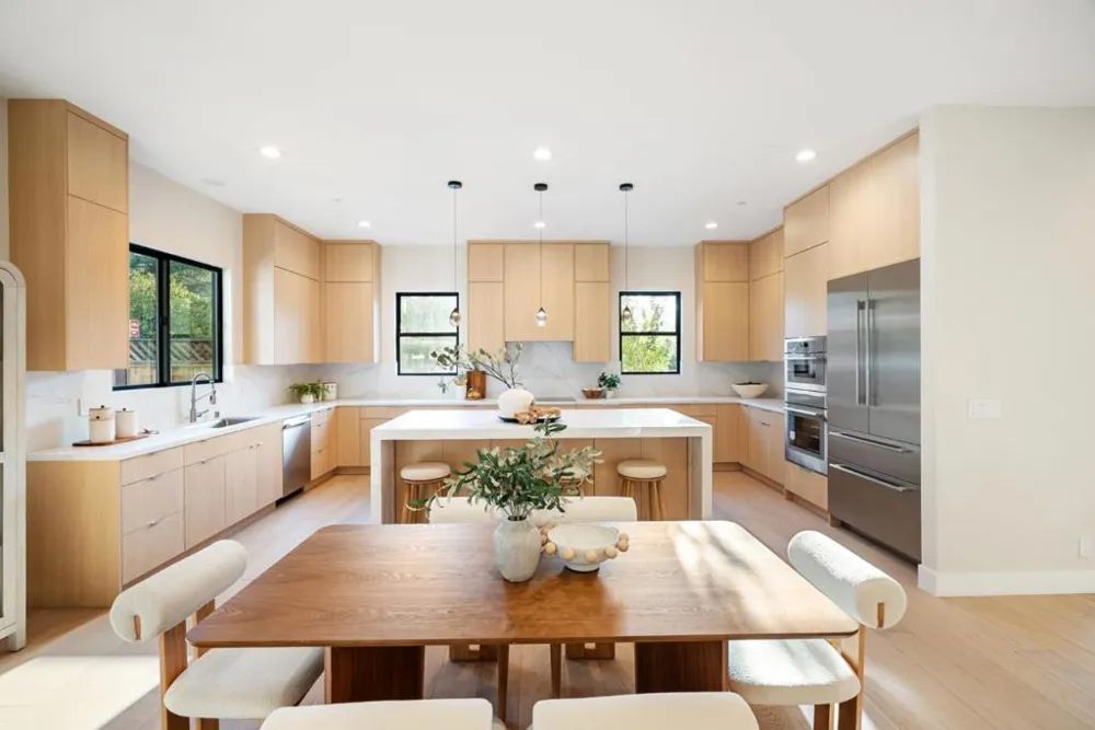 10476 S Stelling Road Cupertino, CA 95014