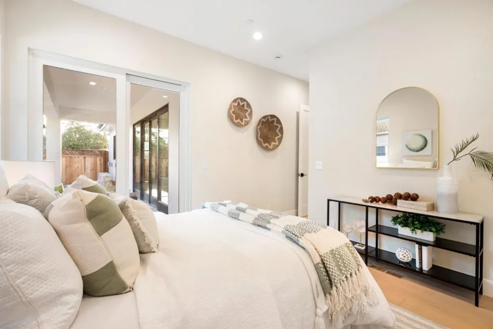 10476 S Stelling Road Cupertino, CA 95014