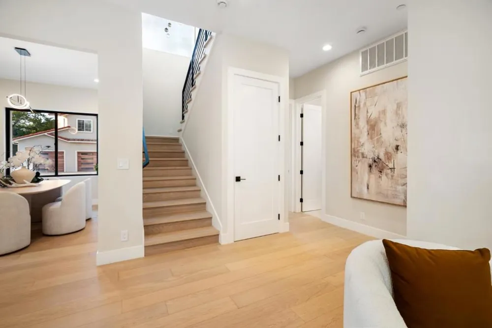 10476 S Stelling Road Cupertino, CA 95014