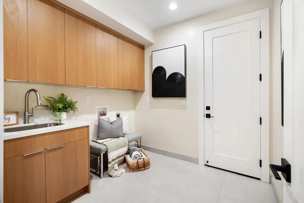 10476 S Stelling Road Cupertino, CA 95014