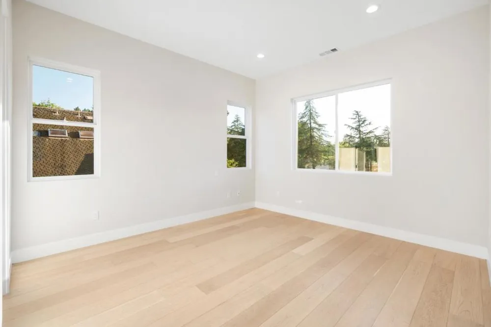 10476 S Stelling Road Cupertino, CA 95014