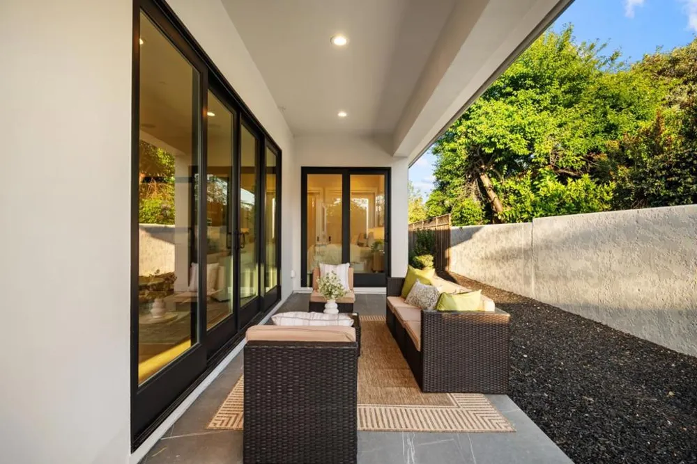 10476 S Stelling Road Cupertino, CA 95014