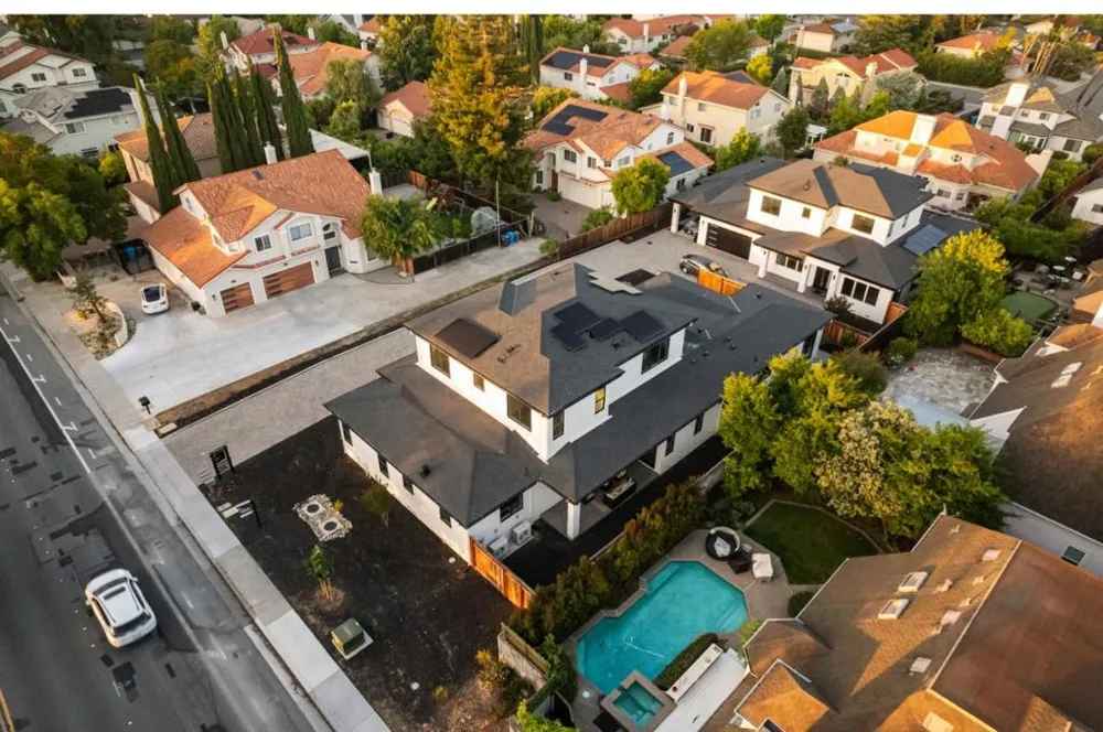 10476 S Stelling Road Cupertino, CA 95014