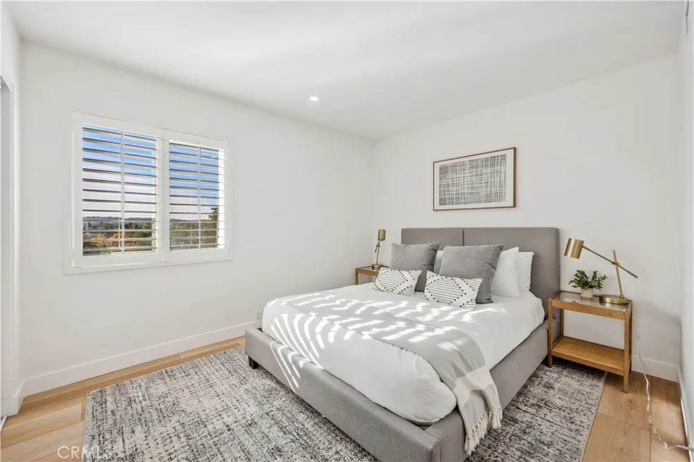 25266 Pafifica Mission Viejo, CA 92691