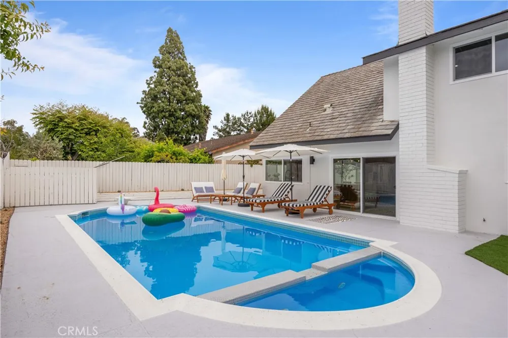 24091 Marathon Mission Viejo, CA 92691