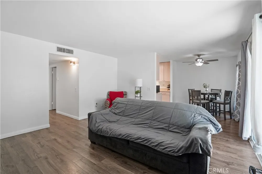 10331 Lindley #150 Porter Ranch, CA 91326