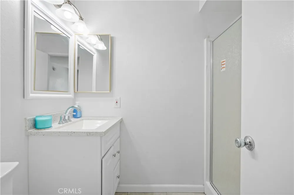 10331 Lindley #150 Porter Ranch, CA 91326