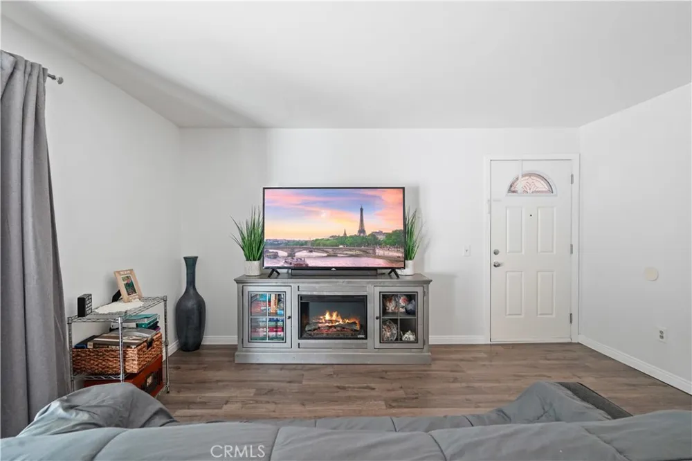 10331 Lindley #150 Porter Ranch, CA 91326