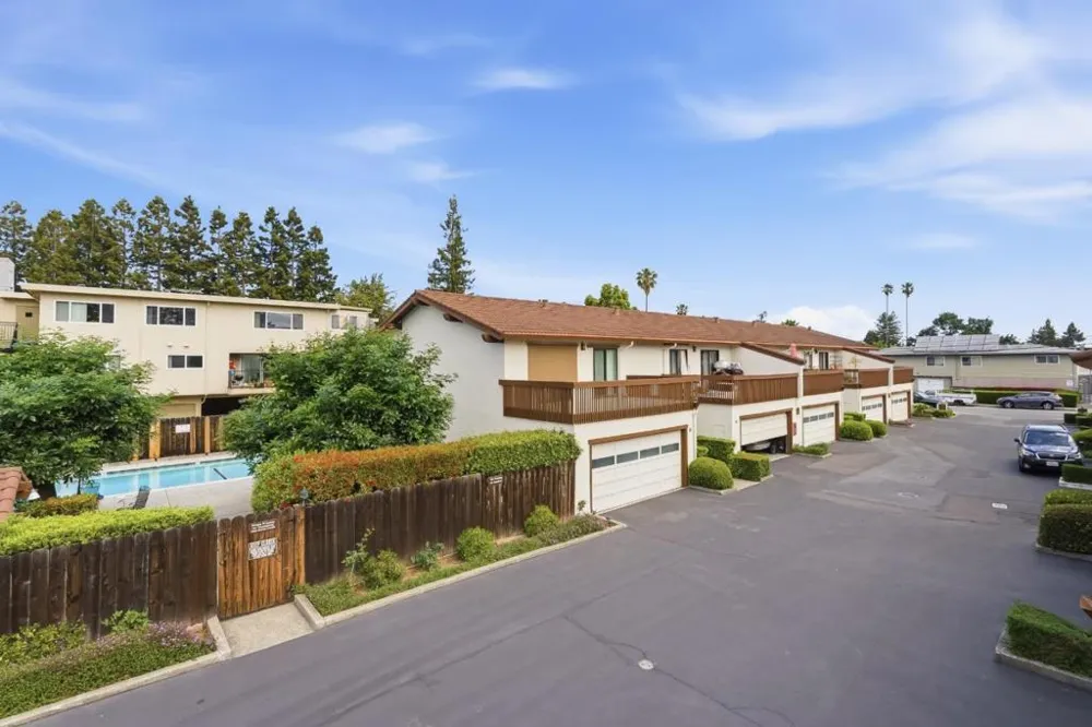 1430 Gordon Street #G Redwood City, CA 94061