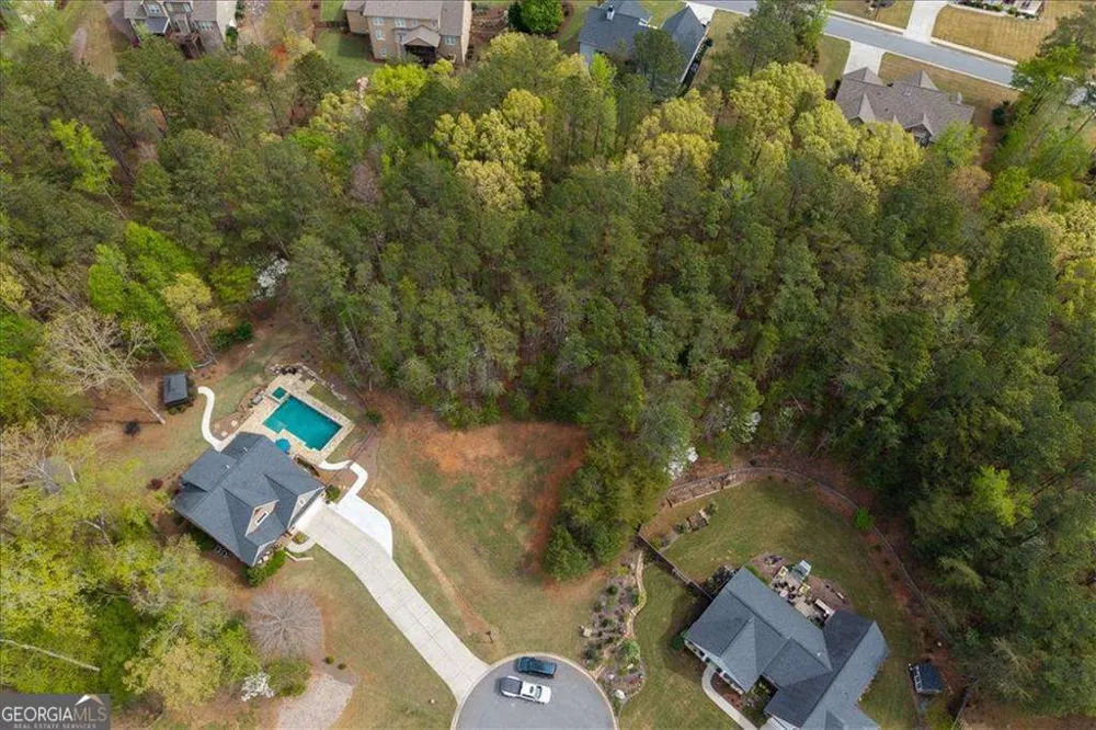 18 Pinoak TRL SE Cartersville, GA 30121