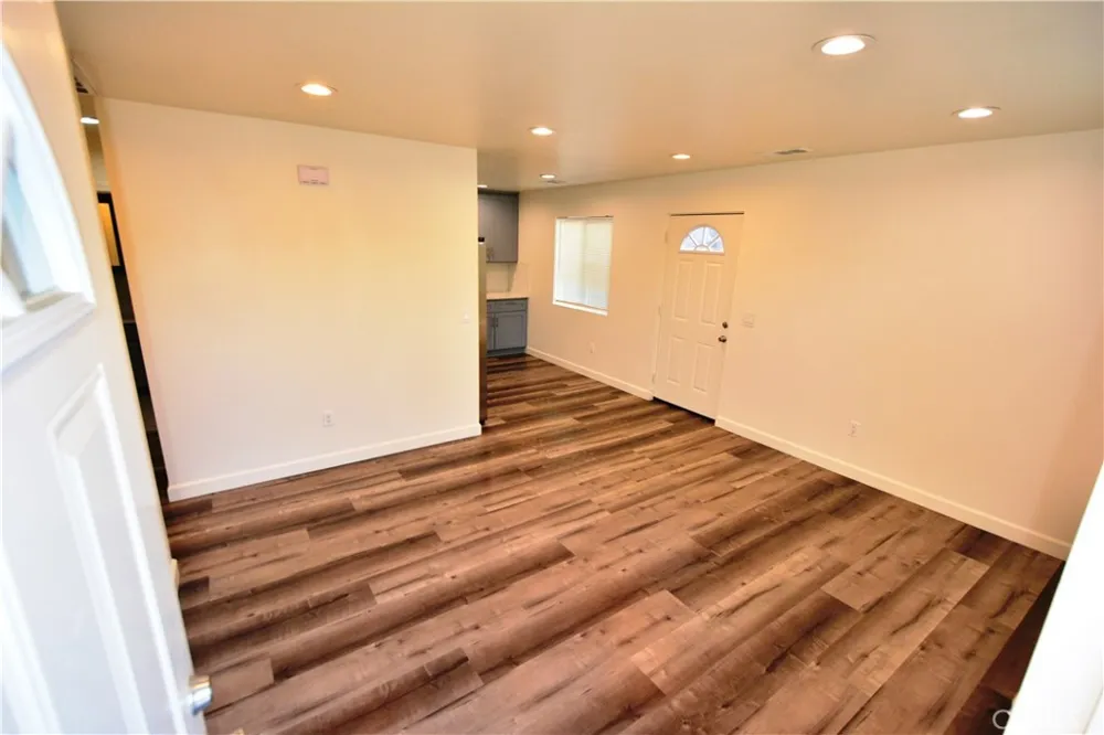 18328 Devlin Avenue Artesia, CA 90701