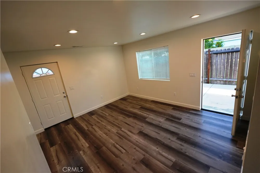 18328 Devlin Avenue Artesia, CA 90701