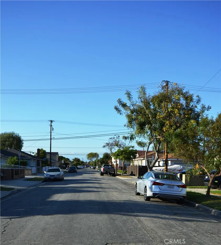 18328 Devlin Avenue Artesia, CA 90701