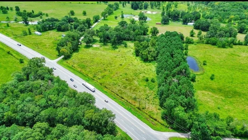 Highway 105 Hardin, TX 77575