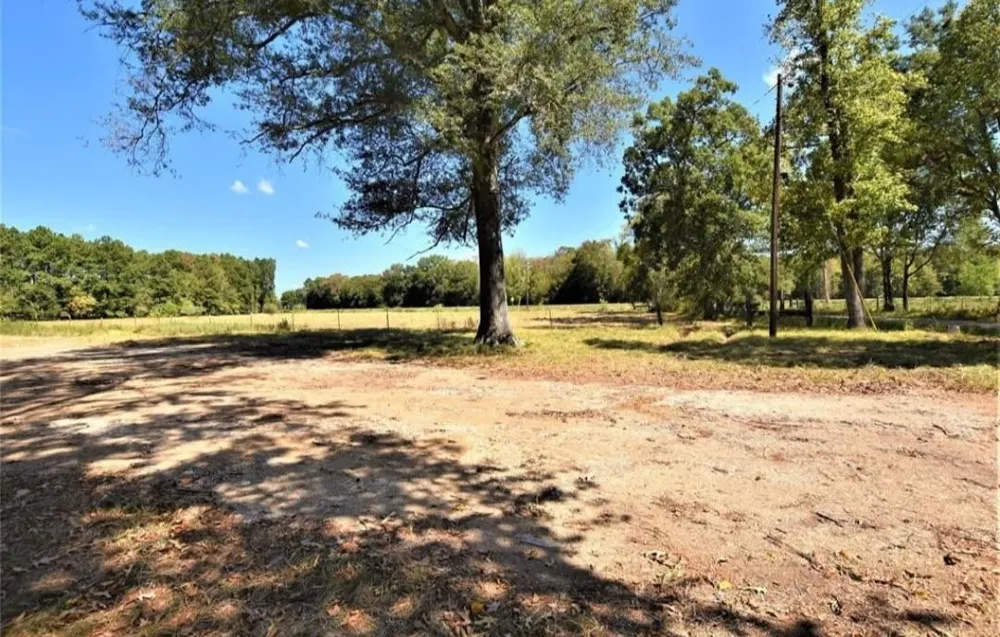 Highway 105 Hardin, TX 77575
