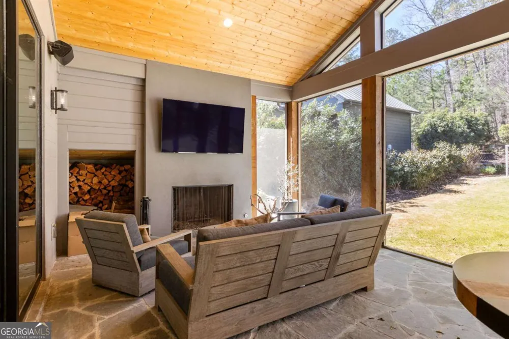 10711 Serenbe LN Chattahoochee Hills, GA 30268