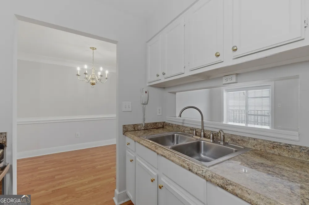 300 Johnson Ferry RD Sandy Springs, GA 30328