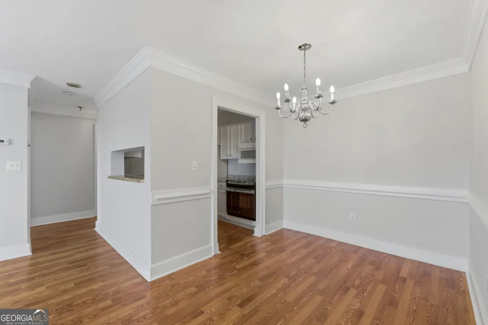 300 Johnson Ferry RD Sandy Springs, GA 30328