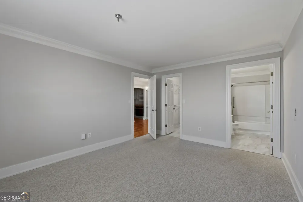300 Johnson Ferry RD Sandy Springs, GA 30328
