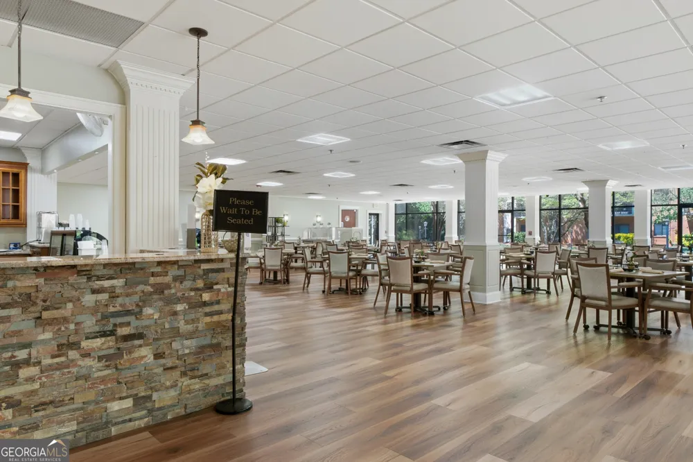 300 Johnson Ferry RD Sandy Springs, GA 30328